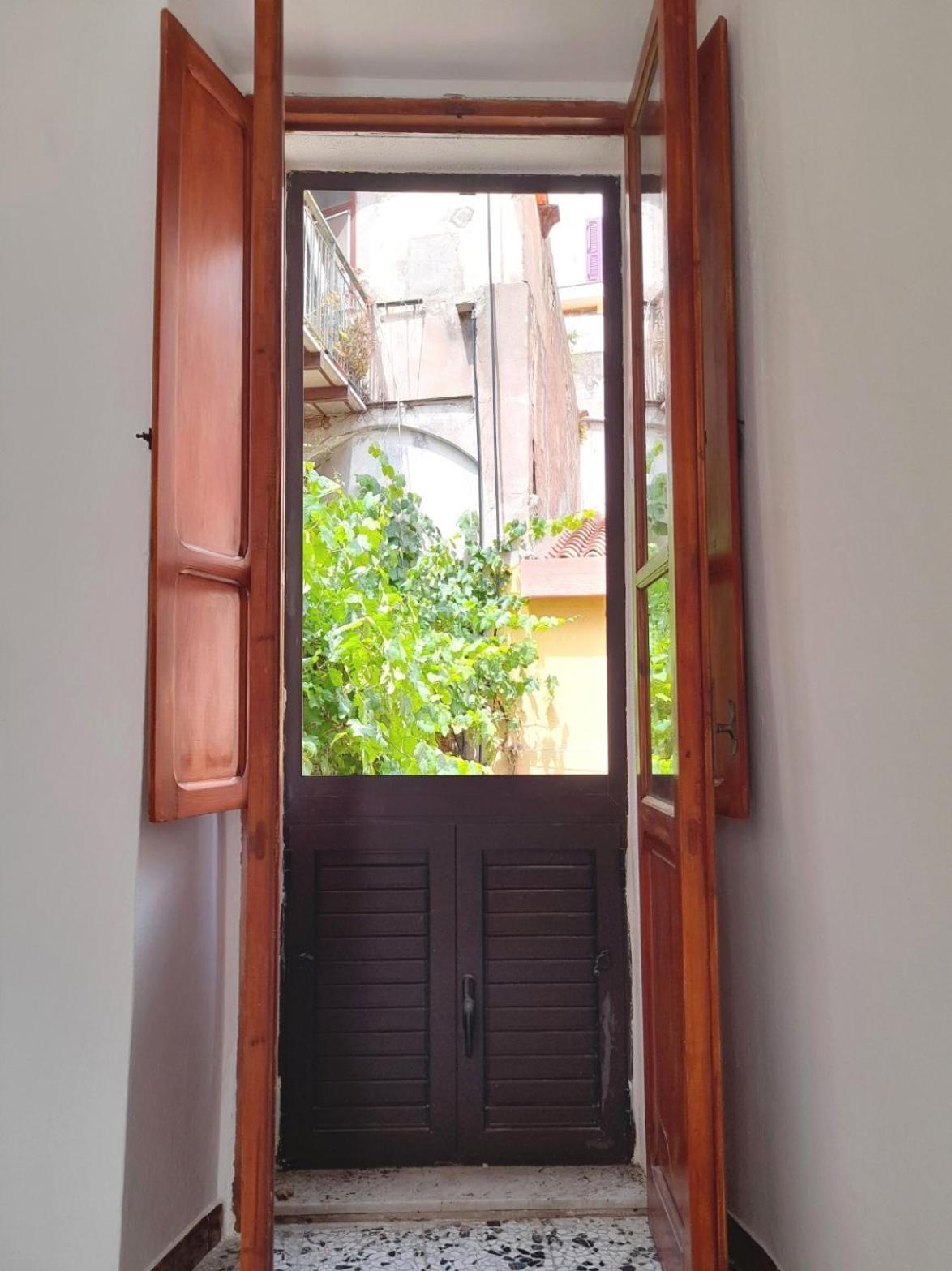 Casa A Bosa In Centro Storicoヴィラ エクステリア 写真
